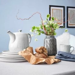 Butlers Teekanne HENLEY - Steingut - Grau -Kannen & Krüge Verkaufsgeschäft 1000332757 220215 021 MOOD DETAILS P000000001000332757 mood