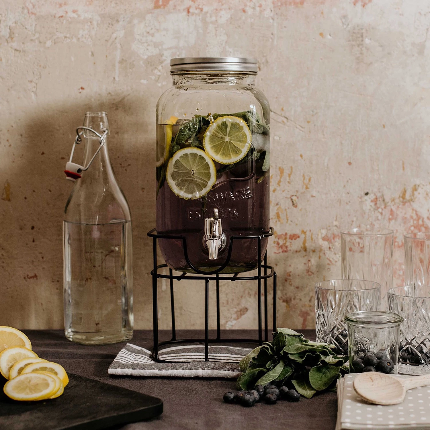 Butlers Getränkespender REFRESH - Glas / Eisen - Transparent 6 Butlers Getränkespender REFRESH - Glas / Eisen - Transparent – Bild 6