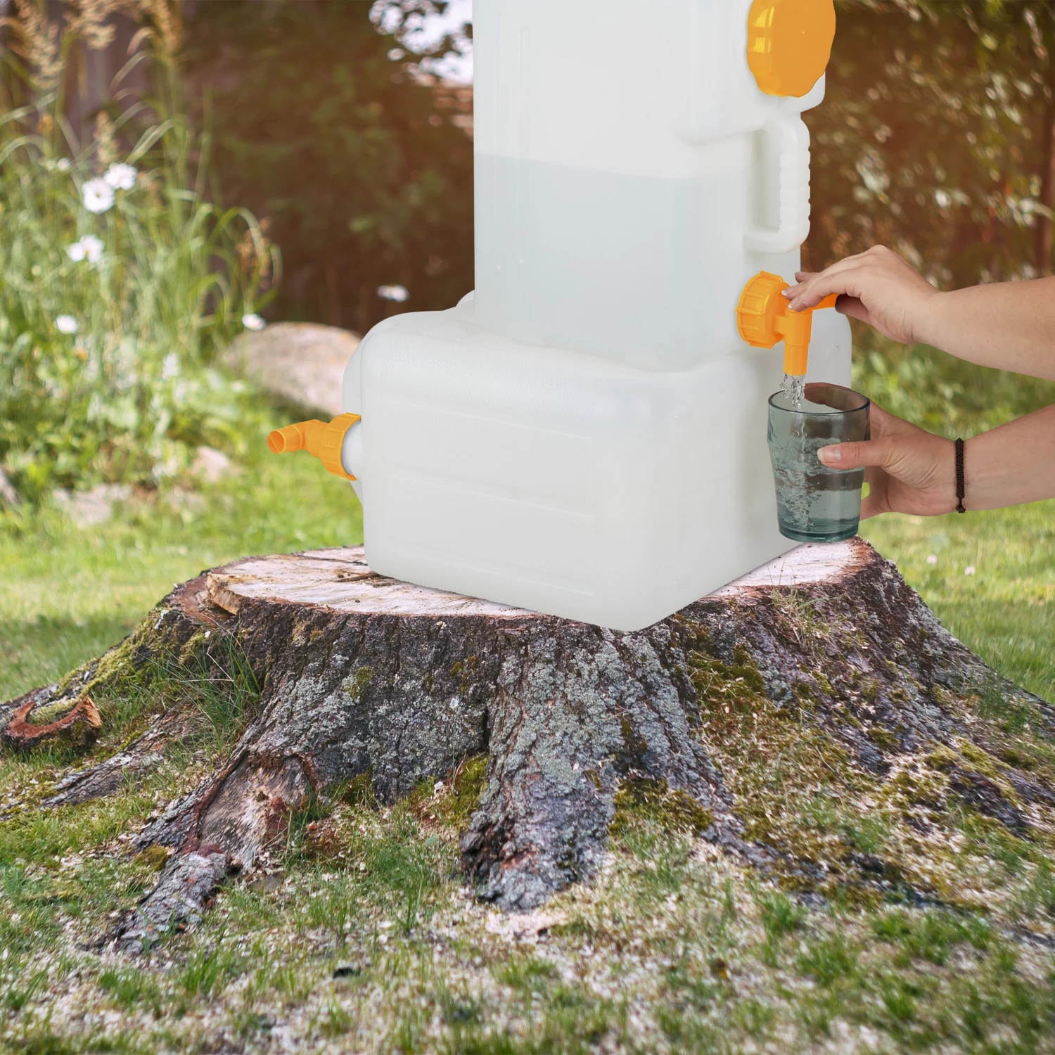 Relaxdays Wasserkanister mit Hahn - 22 x 38 x 39 cm 2 Relaxdays Wasserkanister mit Hahn - 22 x 38 x 39 cm – Bild 2